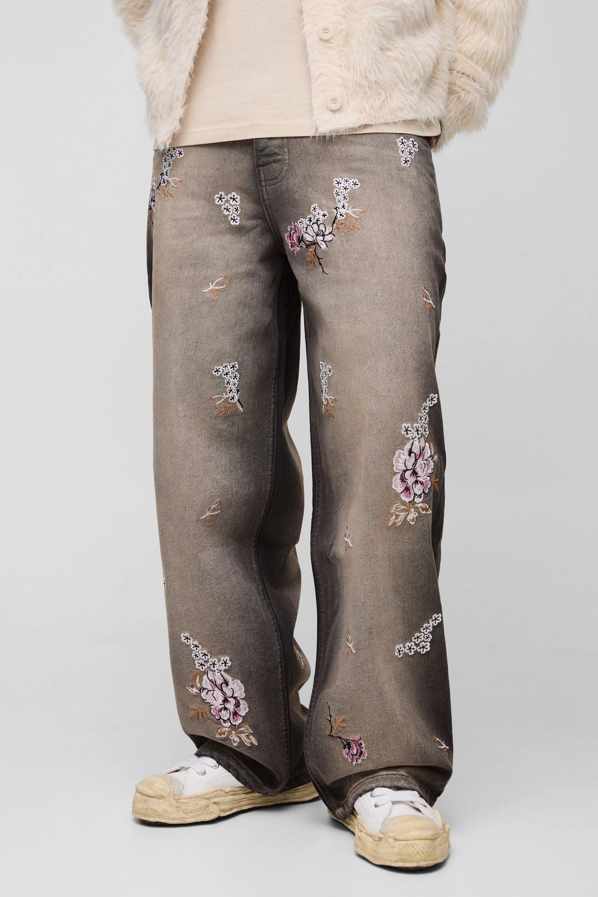 Baggy Rigid Floral Embroidered Jeans