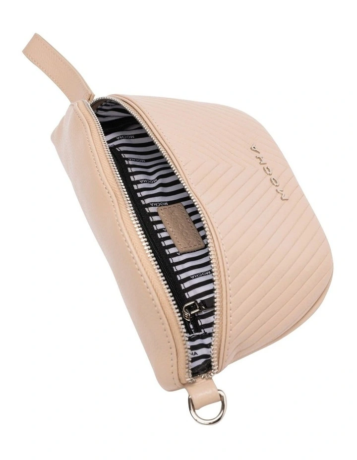 Chevron Leather Bum Bag in Beige