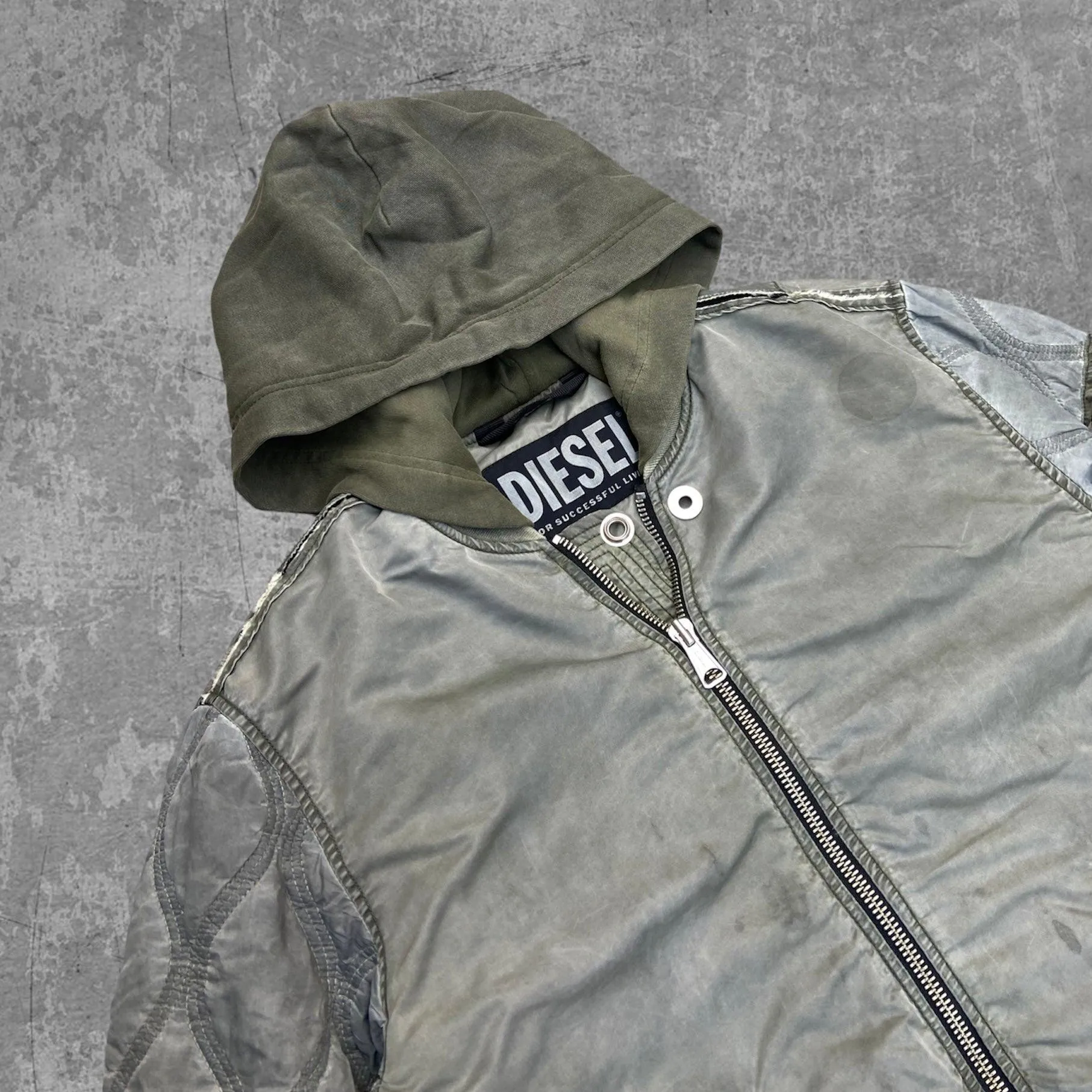 DIESEL HOODED QUILTED BOMBER JACKET - L