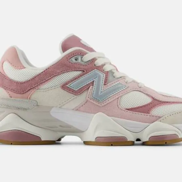 New balance 9060 pink white