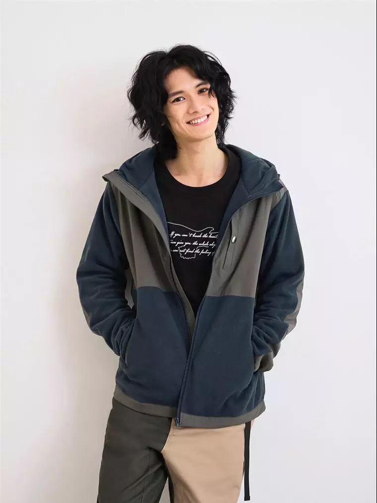 OBSTYLE Cut-and-sew Color-block Fleece-lined Hooded Jacket《KL1436》