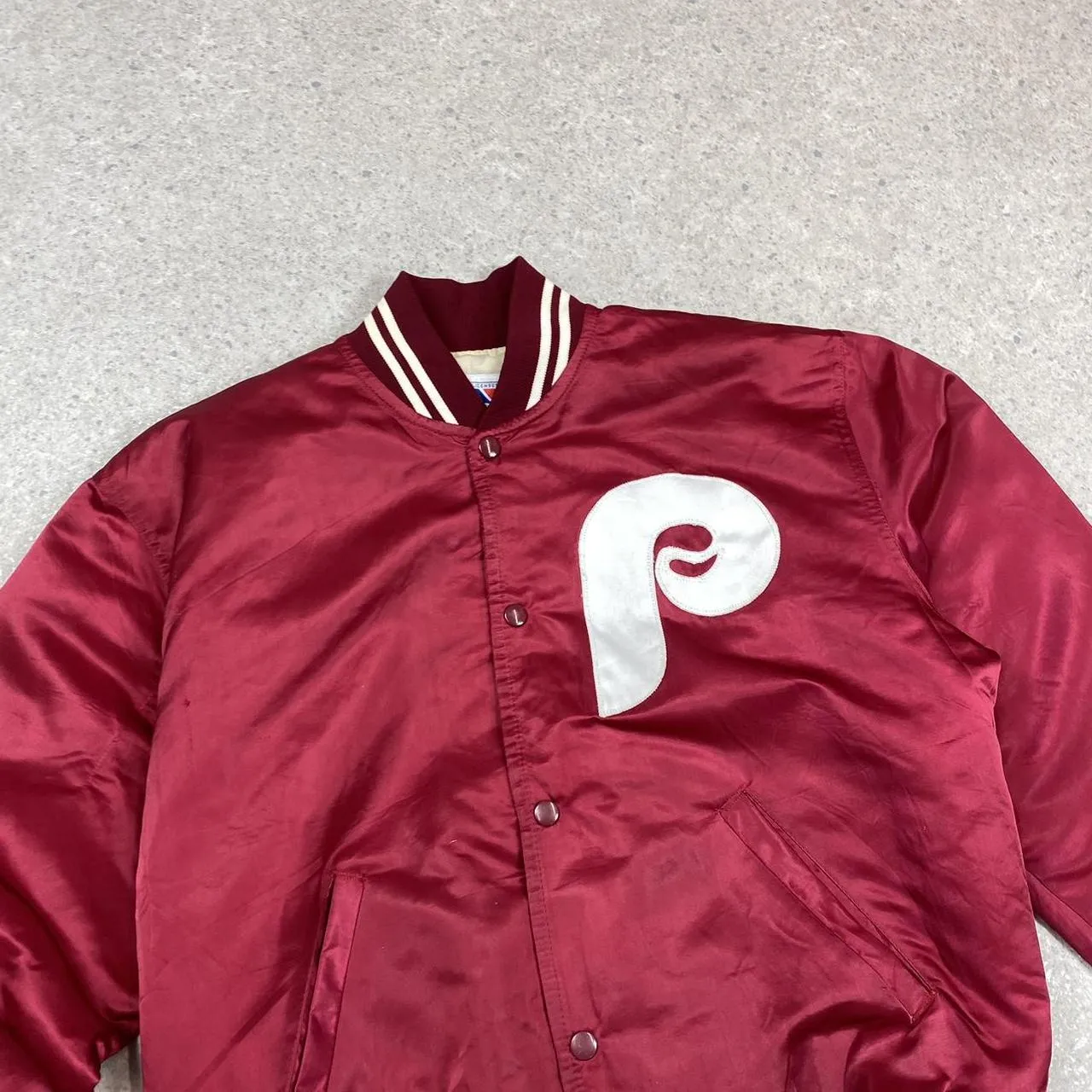 Vintage 80s Philadelphia Phillies Satin Bomber Starter Jacket large